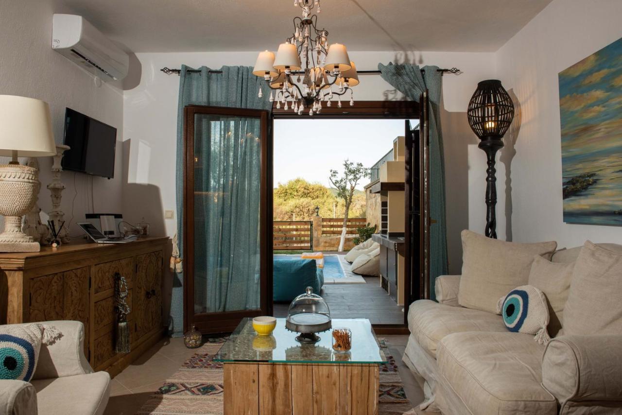 Dandy Villas Nea Roda - Melodic Waves - Private - Pool - Parking - Cellar Buitenkant foto